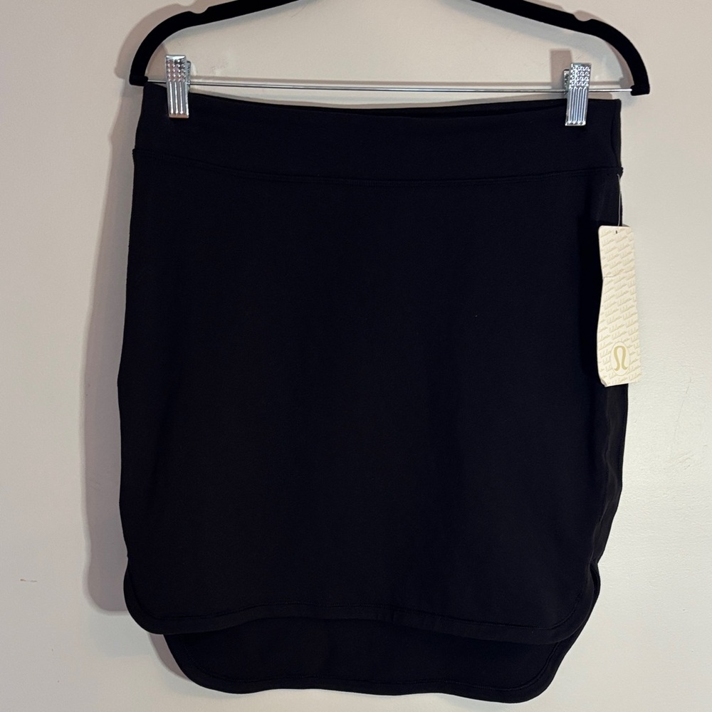 NWT Lululemon black City Skirt size 8